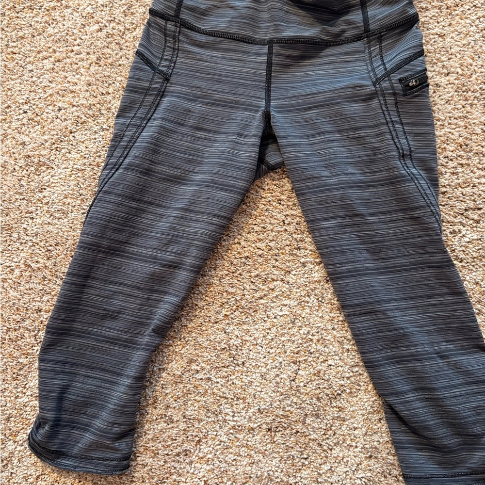 Lululemon Athletica Gray and Black Capri Leggings